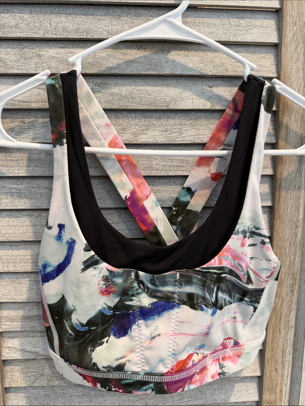 Lululemon Printed Crisscross Back Sports Bra - Black & Multicolor size 6
